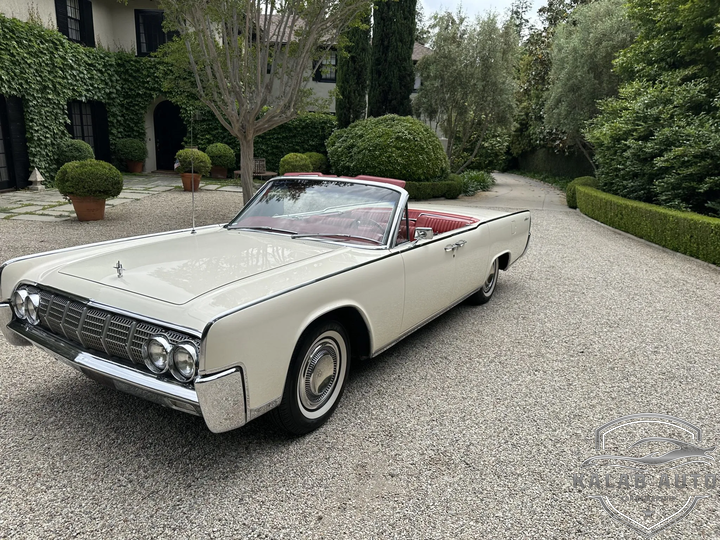 Lincoln Continental Convertible 1964